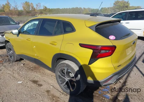 2024 Chevrolet Trax Fwd 1Rs z USA, uszkodzony, nr VIN KL77LGE26RC121939